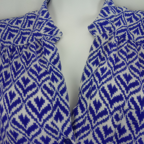 Dina be Ikat Print Button Tab Sleeve V-Neck Tunic - Picture 4 of 7